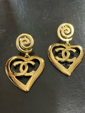 ChaneI Vintage Large Heart Swirl Gold Tone Dangle Logo Earrings